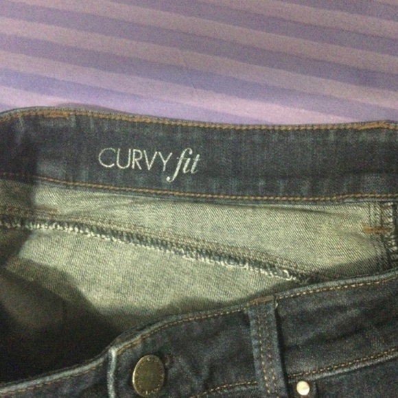 8 Tall boot cut Ann Taylor jeans - Picture 2 of 7